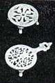 DH147 Trivets